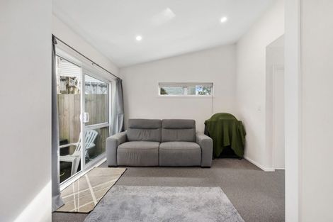 Photo of property in 13/30 John Jennings Drive, Oteha, Auckland, 0632