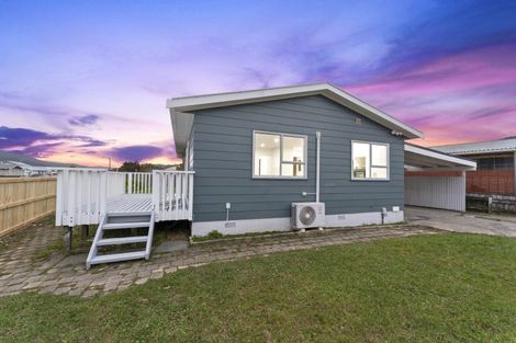 Photo of property in 1 Weymouth Grove, Wainuiomata, Lower Hutt, 5014