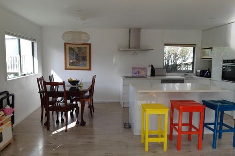 Photo of property in 1/37 Lysander Crescent, Beach Haven, Auckland, 0626