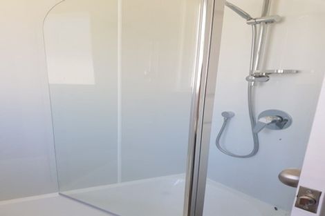 Photo of property in 38 Cardiff Crescent, Cannons Creek, Porirua, 5024