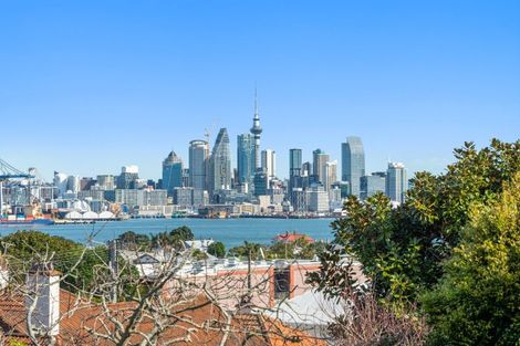 Photo of property in 19 Kerr Street, Devonport, Auckland, 0624