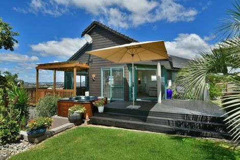 Photo of property in 12 Ascot Way, Orewa, 0931