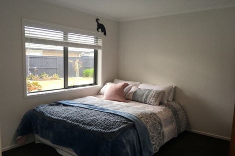 Photo of property in 30 Harding Drive, Papamoa Beach, Papamoa, 3118