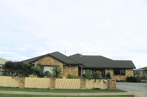 Photo of property in 22 Beach Haven Place, Paraparaumu Beach, Paraparaumu, 5032