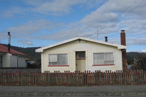 Photo of property in 121 Reid Street, Blaketown, Greymouth, 7805