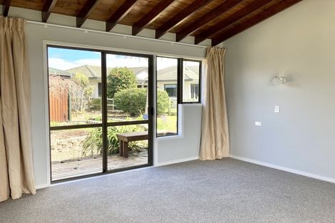 Photo of property in 69 Sunny Crescent, Huapai, Kumeu, 0810