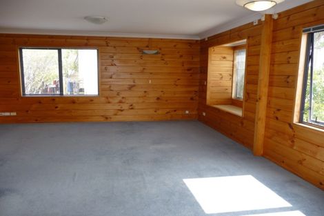 Photo of property in 361a Glenfield Road, Glenfield, Auckland, 0629