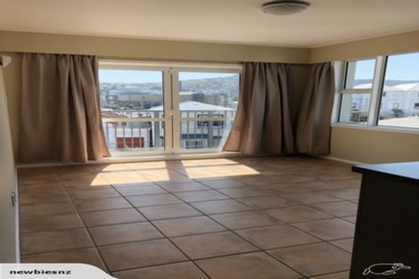 Photo of property in 5/36 Roxburgh Street, Mount Victoria, Wellington, 6011