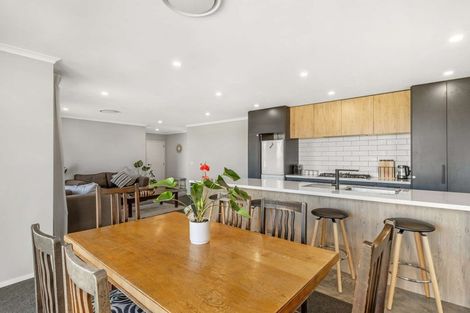 Photo of property in 2 Atutahi Street, Hurdon, New Plymouth, 4310