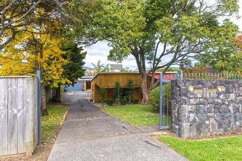 Photo of property in 15 Royal Road, Massey, Auckland, 0614