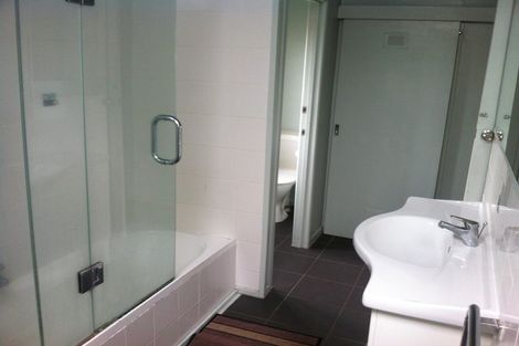 Photo of property in 20 Dallinghoe Crescent, Milford, Auckland, 0620