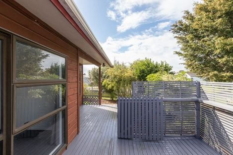 Photo of property in 42 Garland Drive, St Andrews, Hamilton, 3200