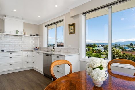 Photo of property in 63 Harbour View Road, Omokoroa, 3114