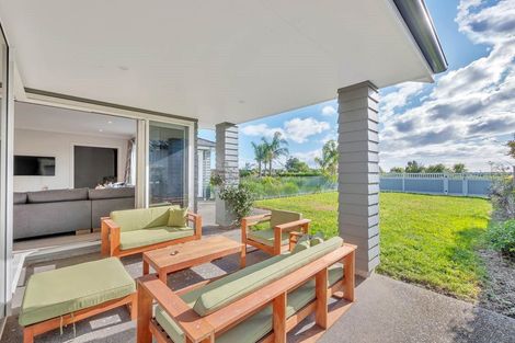 Photo of property in 13 Milano Boulevard, Karaka, Papakura, 2113