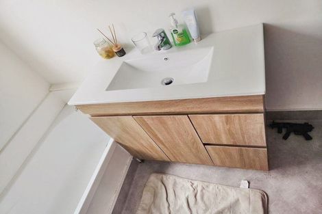 Photo of property in 2/7 Cambridge Road, Manurewa, Auckland, 2102