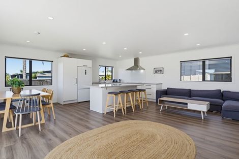 Photo of property in 113 Kelly Jade Avenue, Matarangi, Whitianga, 3592