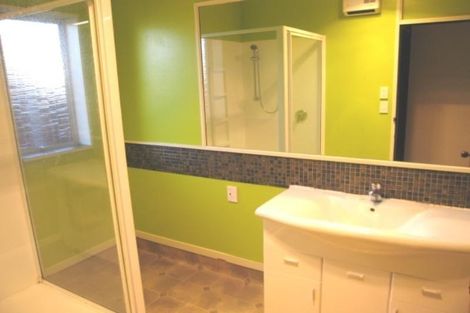 Photo of property in 18a Aileen Place, Upper Riccarton, Christchurch, 8041