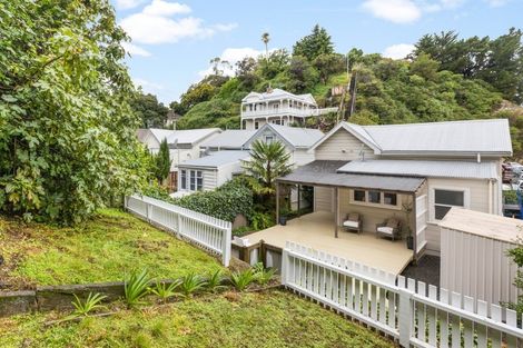 Photo of property in 12 Faraday Street, Hospital Hill, Napier, 4110