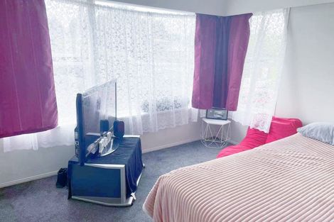 Photo of property in 43 Scenic Drive, Hillpark, Auckland, 2102