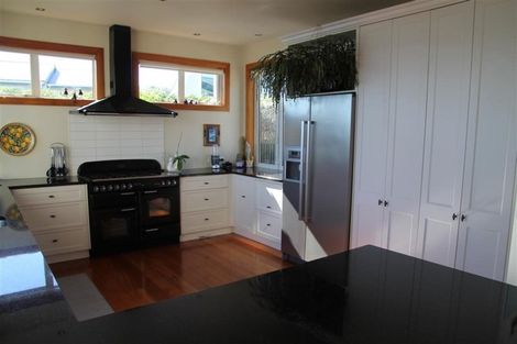 Photo of property in 7 Maire Street, Eastbourne, Lower Hutt, 5013