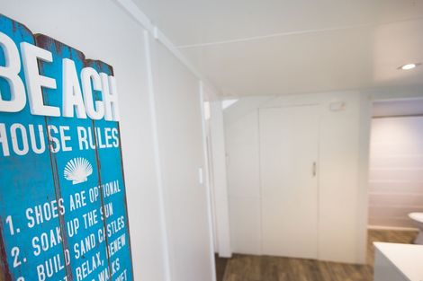 Photo of property in 35 Marine Parade South, Foxton Beach, Foxton, 4815