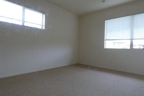 Photo of property in 27 Marinich Drive South, Ranui, Auckland, 0612