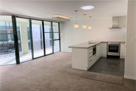 Photo of property in Regent Courts, 3/75 Gloucester Street, Christchurch Central, Christchurch, 8013