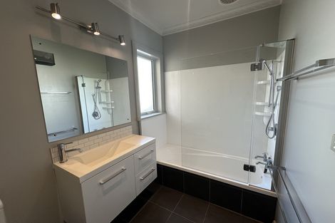 Photo of property in 20 Oakland Street, Andersons Bay, Dunedin, 9013