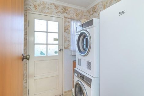 Photo of property in 102 Winchester Street, Levin, 5510