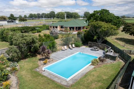 Photo of property in 8 Campbell Road, Richmond Downs, Walton, 3475