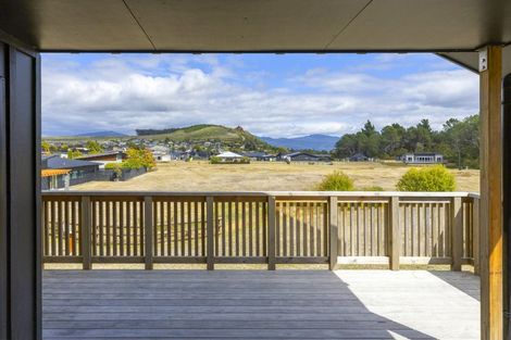 Photo of property in 30 John Norrie Place, Motuoapa, Turangi, 3382