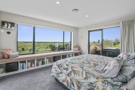 Photo of property in 161 Harakeke Road, Te Horo, Otaki, 5581