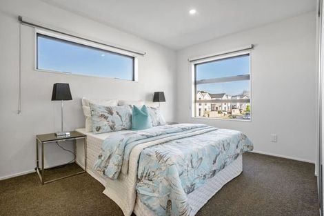 Photo of property in 27 Lili Chen Way, Mangere Bridge, Auckland, 2022