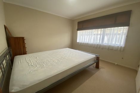 Photo of property in 8 Glanmire Place, Flat Bush, Auckland, 2016