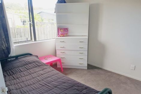 Photo of property in 1/7 Elvira Place, Ranui, Auckland, 0612