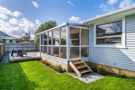 Photo of property in 5a Totara Park Road, Clouston Park, Upper Hutt, 5018