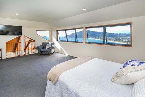 Photo of property in 5 Tirinui Crescent, Tairua, 3508