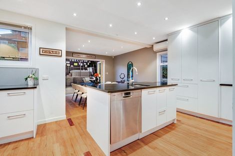 Photo of property in 21 Korotaha Terrace, Rothesay Bay, Auckland, 0630