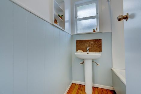 Photo of property in 27 Charles Street, Te Kamo, Whangarei, 0112