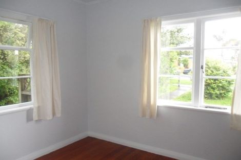 Photo of property in 1 Reid Road, New Lynn, Auckland, 0600