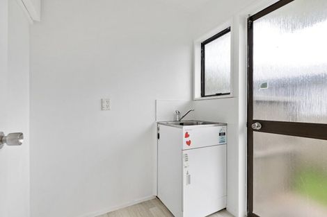 Photo of property in 95b Oakfield Crescent, Pukete, Hamilton, 3200