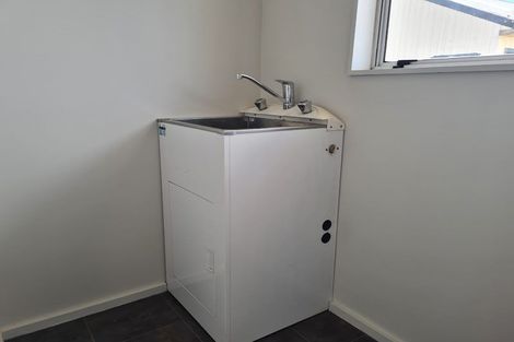 Photo of property in 27 Moore Crescent, Carterton, 5713