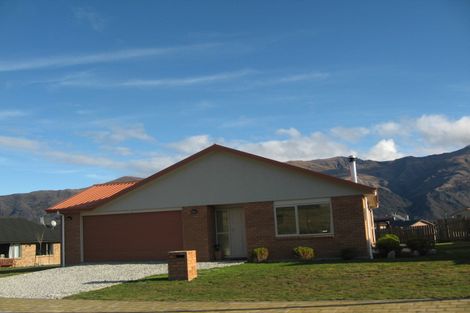 Photo of property in 25 Farrant Drive, Wanaka, 9305