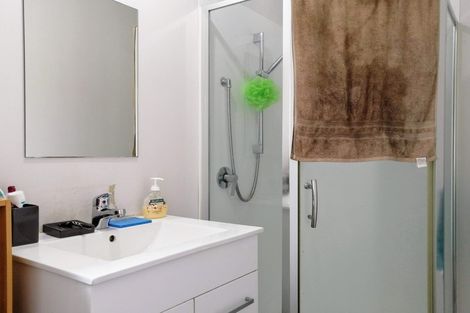 Photo of property in 39 Waller Avenue, Bucklands Beach, Auckland, 2012