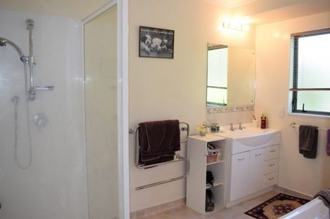 Photo of property in 57b Kirk Street, Otaki, 5512