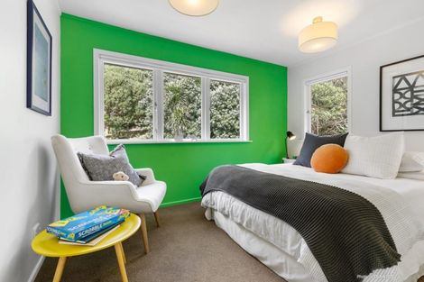 Photo of property in 23 Cave Road, Houghton Bay, Wellington, 6023