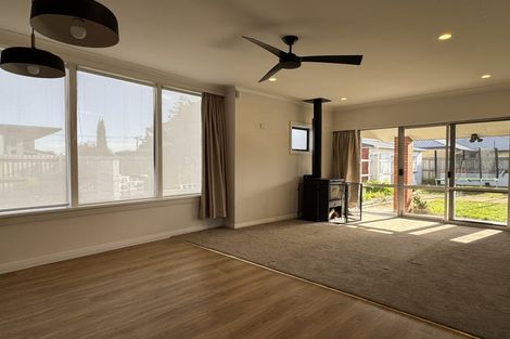 Photo of property in 121 North Avon Road, Richmond, Christchurch, 8013