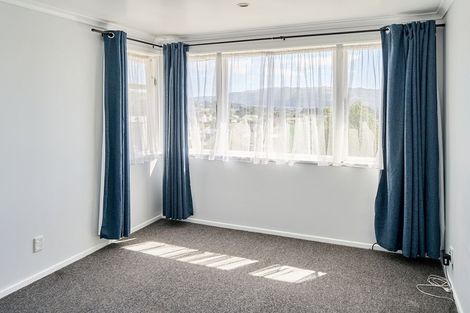 Photo of property in 29 Aberfeldy Street, Cannons Creek, Porirua, 5024