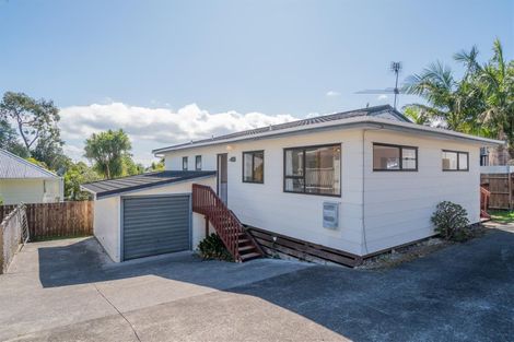 Photo of property in 1/4 Pine Street, New Lynn, Auckland, 0600