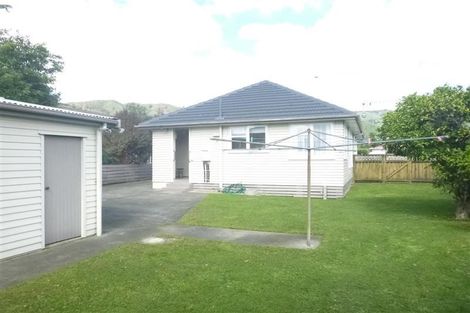 Photo of property in 22 Chittick Street, Stokes Valley, Lower Hutt, 5019